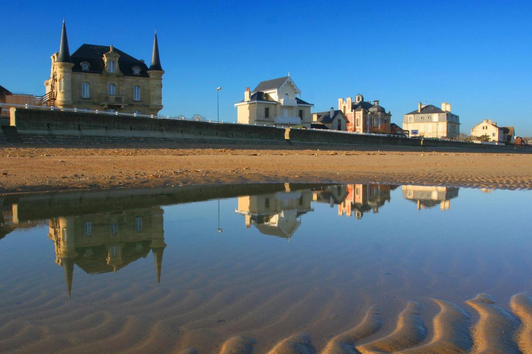 Bajocasse Apt Duplex Spacieux 3 Ch 2 Sdb Cosy Plein Centre Bayeux Decoration Elegante Proche Plages Du Debarquement エクステリア 写真