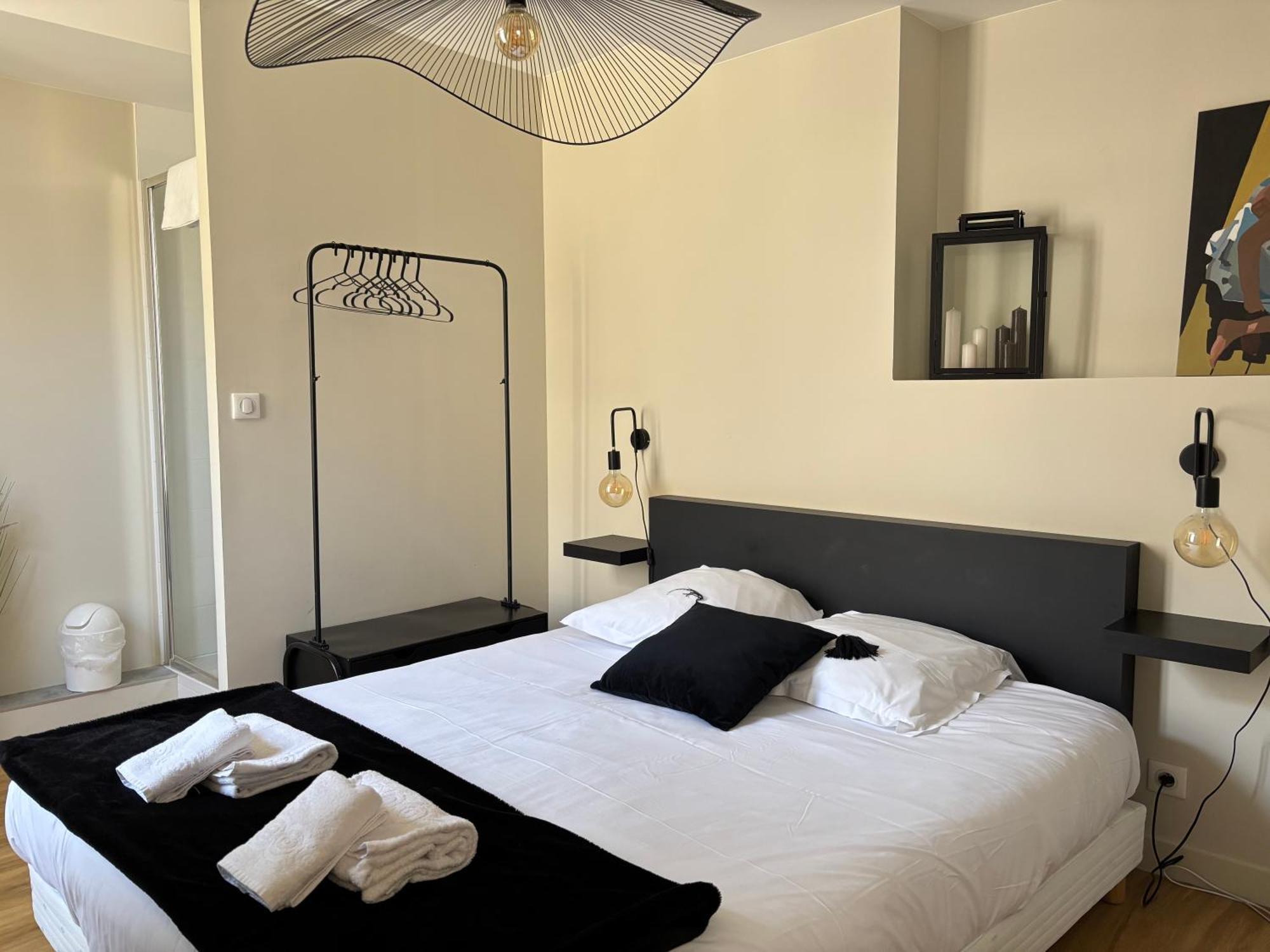 Bajocasse Apt Duplex Spacieux 3 Ch 2 Sdb Cosy Plein Centre Bayeux Decoration Elegante Proche Plages Du Debarquement エクステリア 写真