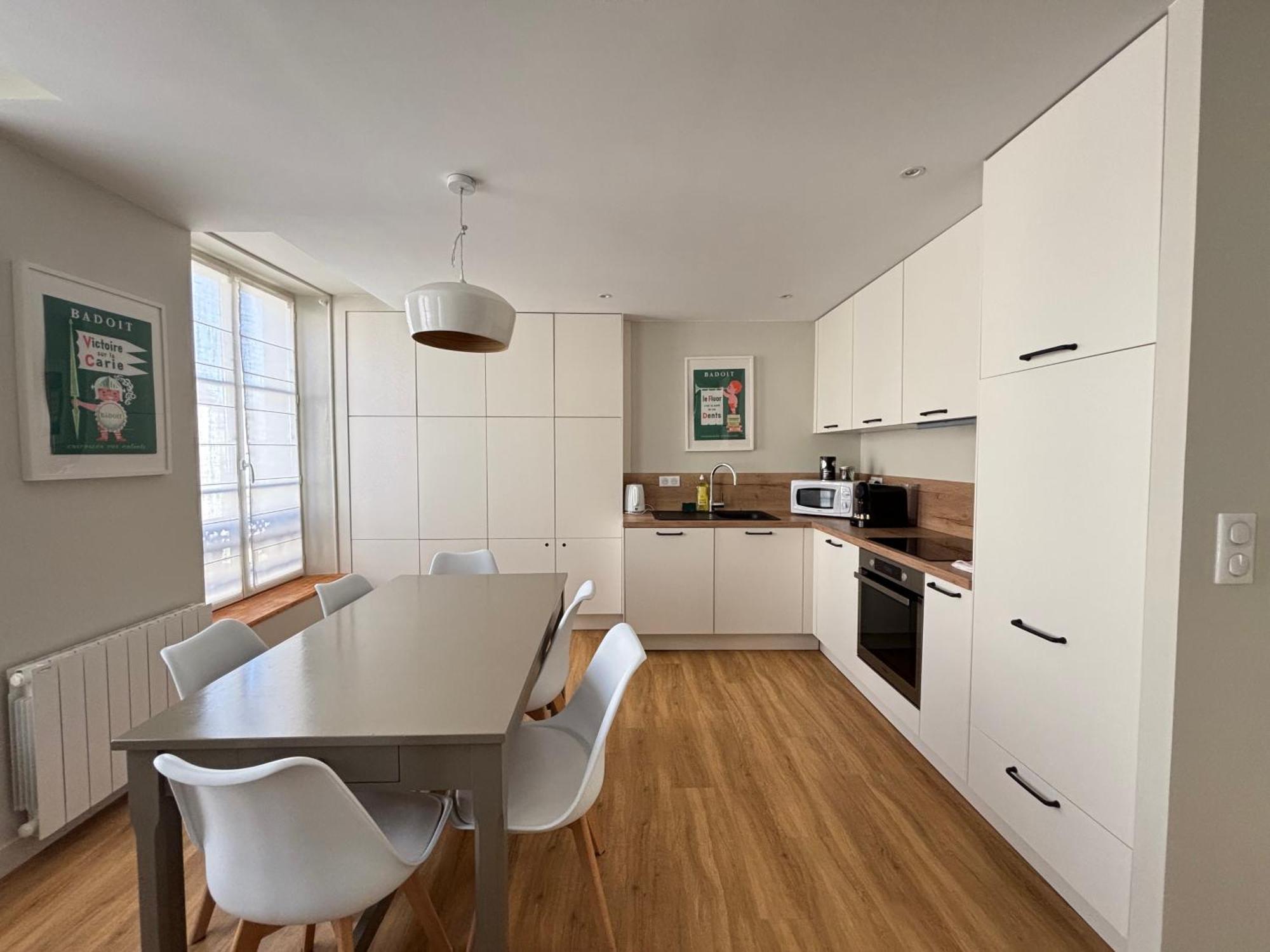 Bajocasse Apt Duplex Spacieux 3 Ch 2 Sdb Cosy Plein Centre Bayeux Decoration Elegante Proche Plages Du Debarquement エクステリア 写真
